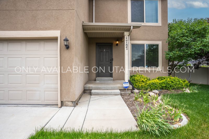 AVAILABLE NOW | 3 Bed, 2.5 Bath Single-Family Home in Lindon property image