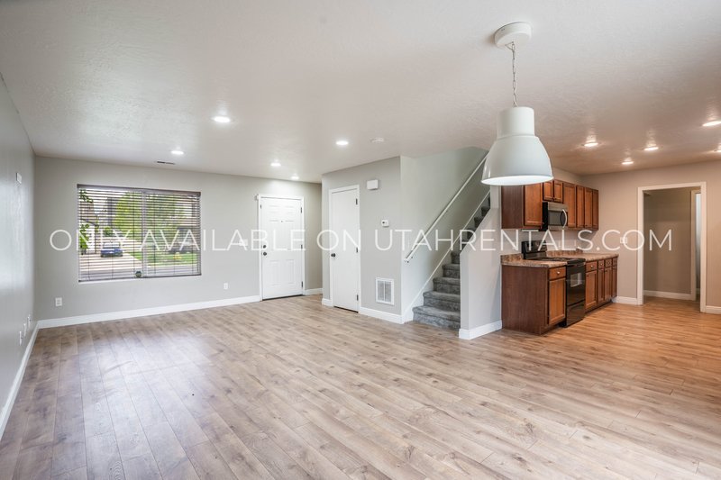 AVAILABLE NOW | 3 Bed, 2.5 Bath Single-Family Home in Lindon property image