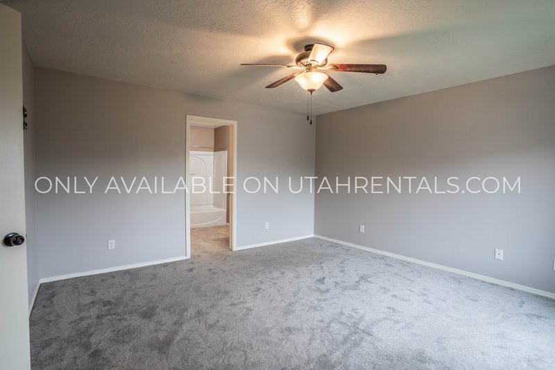AVAILABLE NOW | 3 Bed, 2.5 Bath Single-Family Home in Lindon property image