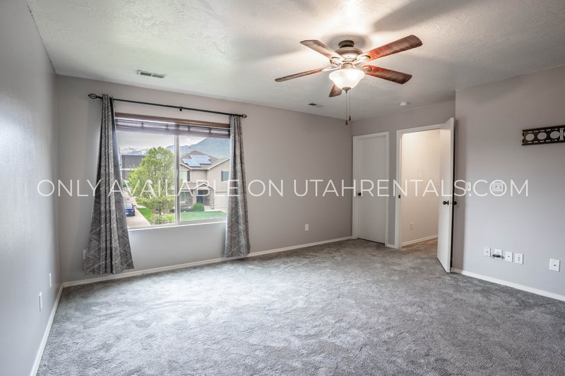 AVAILABLE NOW | 3 Bed, 2.5 Bath Single-Family Home in Lindon property image