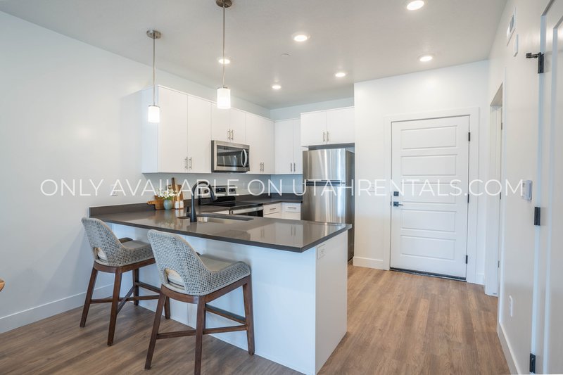 Modern 1-Bedroom Apartments in Provo property image