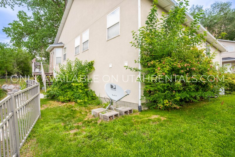 5 Bedroom Home in South Provo property image