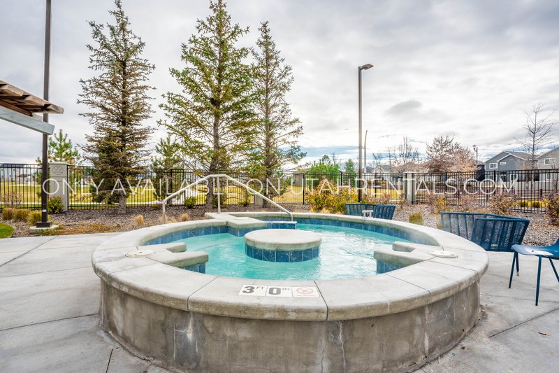 Beautiful Ground-Floor Condo in Vineyard – Prime Location! property image