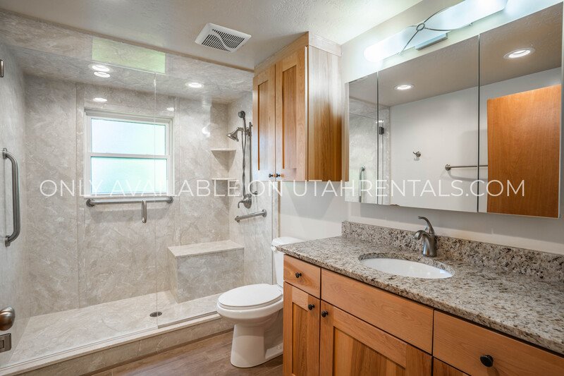 PET FRIENDLY MAPLETON HOME FOR RENT property image