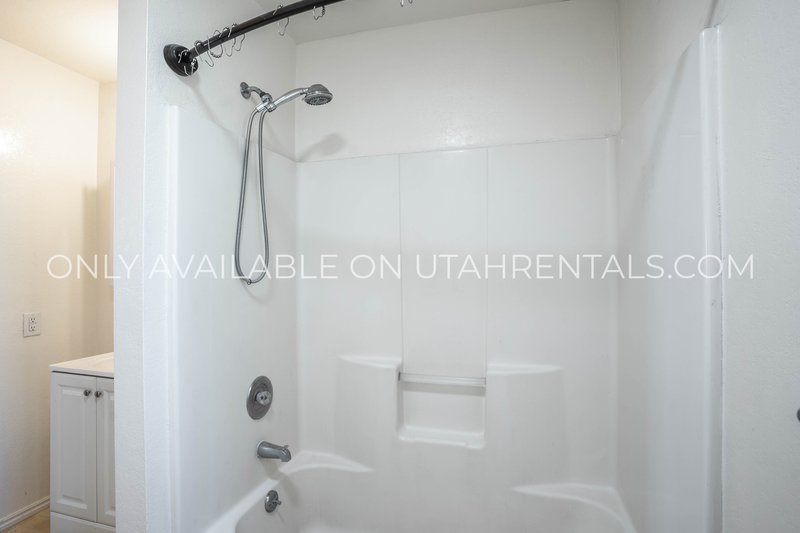2 Bed Unit in Springville property image