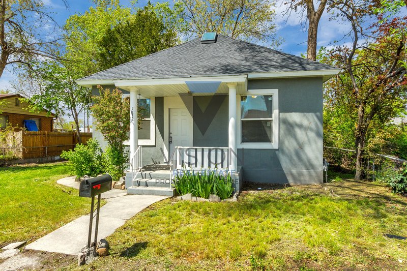 Great 4 bedroom 3 bathroom home in SLC! property image