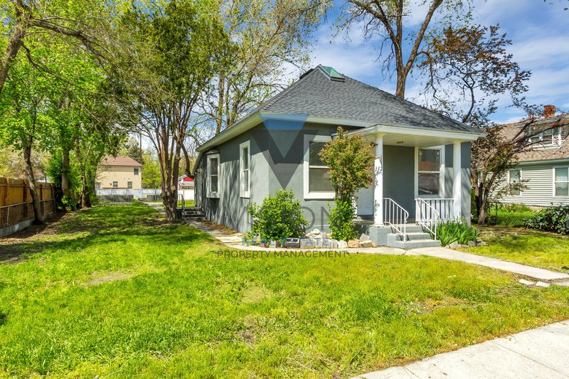 Great 4 bedroom 3 bathroom home in SLC! property image