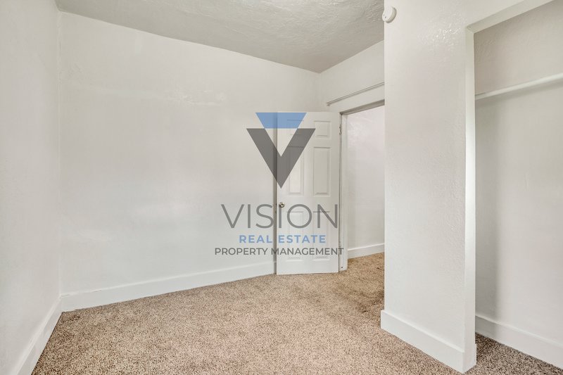 Great 4 bedroom 3 bathroom home in SLC! property image