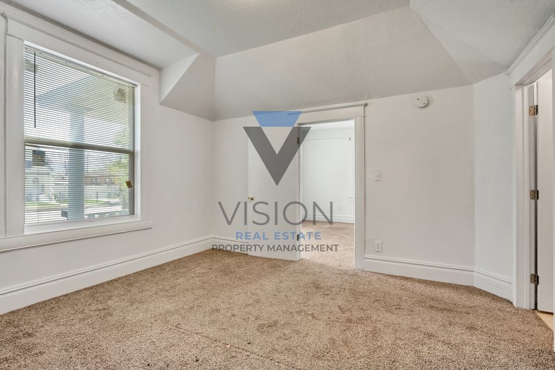 Great 4 bedroom 3 bathroom home in SLC! property image