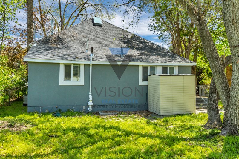 Great 4 bedroom 3 bathroom home in SLC! property image