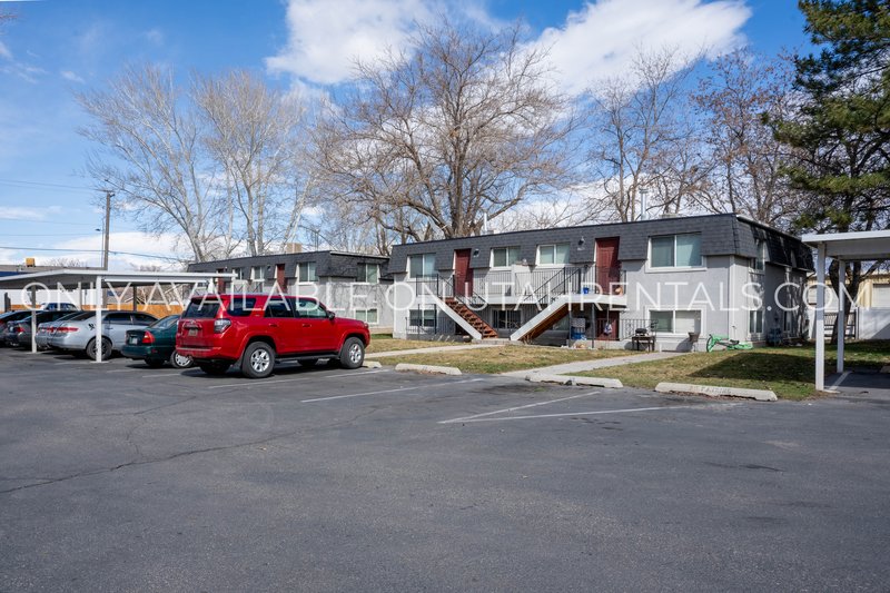 Bright 2-Bed Apartment in Central Midvale property image