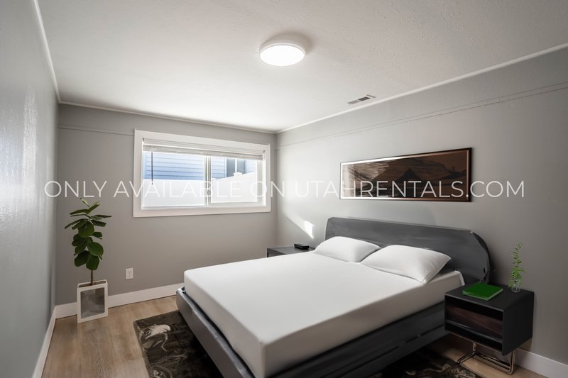 Charming 2 Bed 1 Bath apartment property image