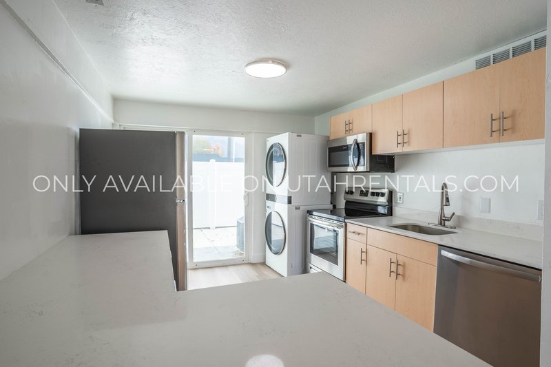 Charming 2 Bed 1 Bath apartment property image