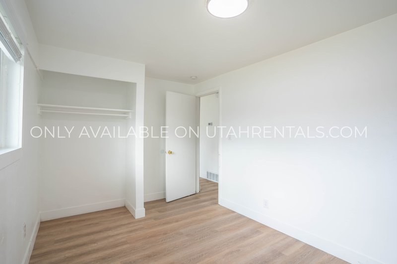 Charming 2 Bed 1 Bath apartment property image