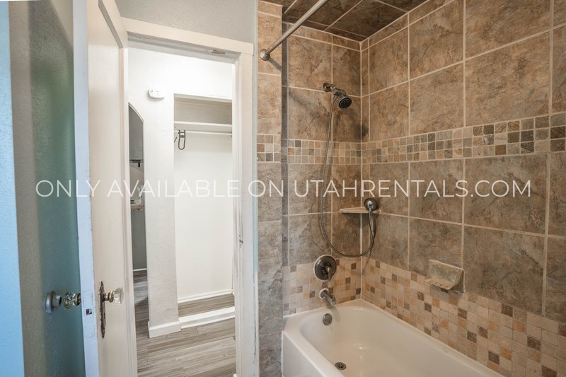 Cute 2 Bedroom Near Peace Gardens property image