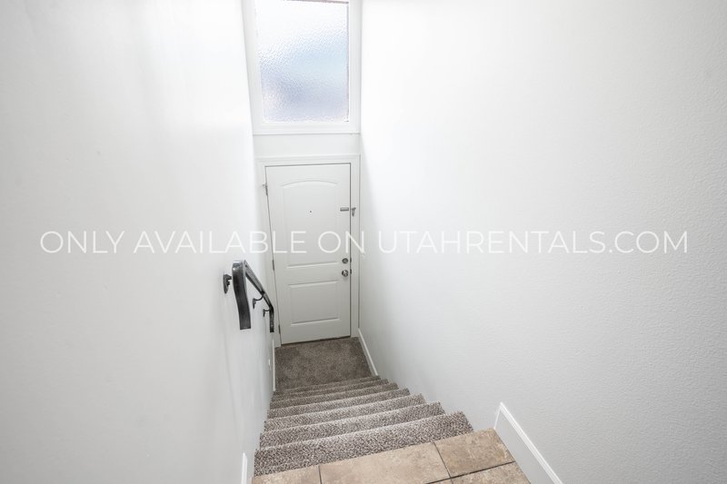 Beautiful & Spacious Orem Townhouse property image