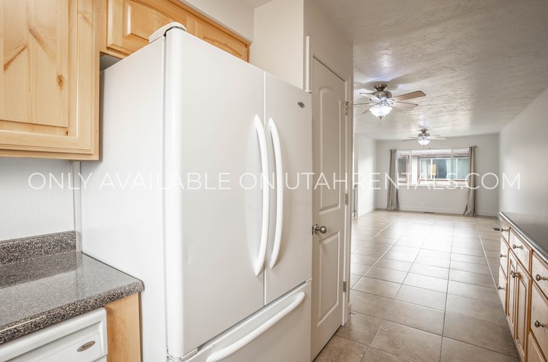 Beautiful & Spacious Orem Townhouse property image