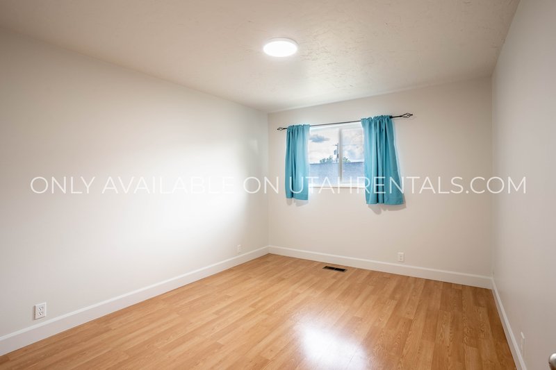 Beautiful & Spacious Orem Townhouse property image