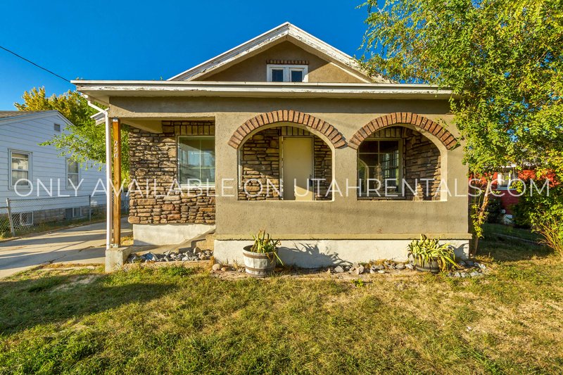 Charming 3-Bed House with Private Yard – Prime Ogden Location! property image
