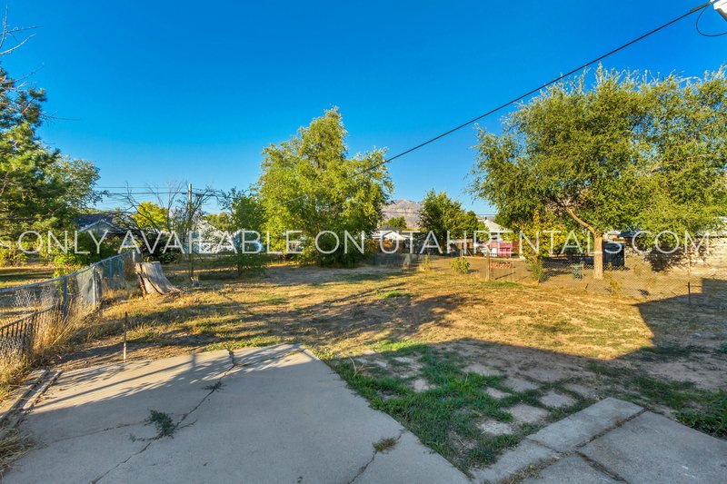 Charming 3-Bed House with Private Yard – Prime Ogden Location! property image