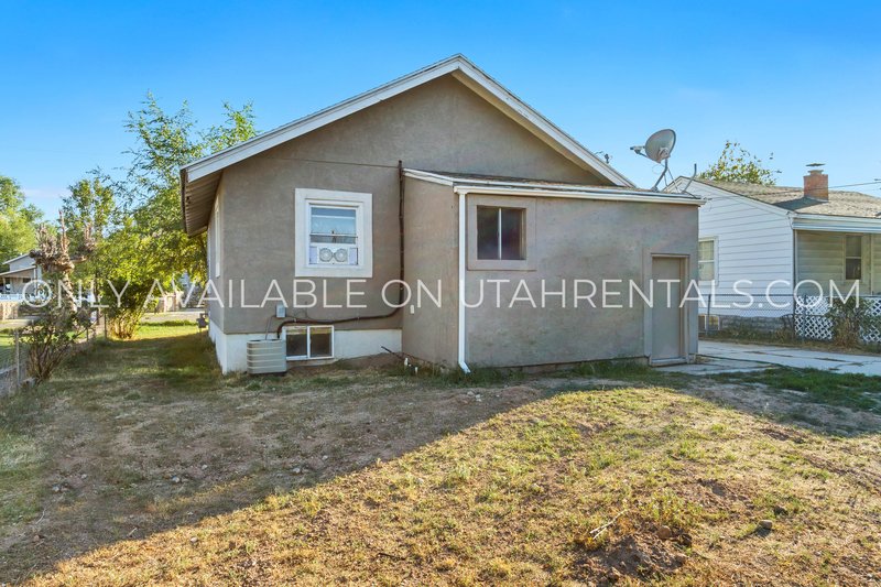 Charming 3-Bed House with Private Yard – Prime Ogden Location! property image