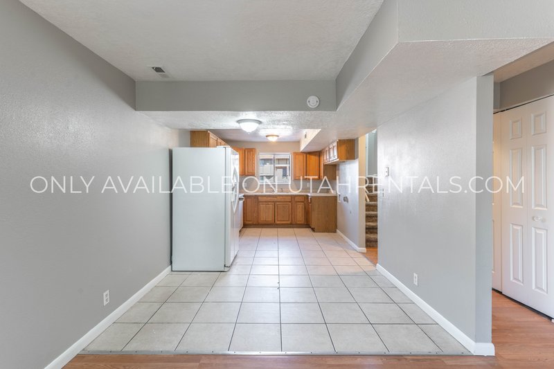 Modern & Spacious West Valley City Duplex – Available Now! property image