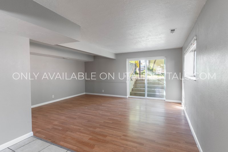 Modern & Spacious West Valley City Duplex – Available Now! property image