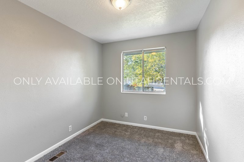 Modern & Spacious West Valley City Duplex – Available Now! property image