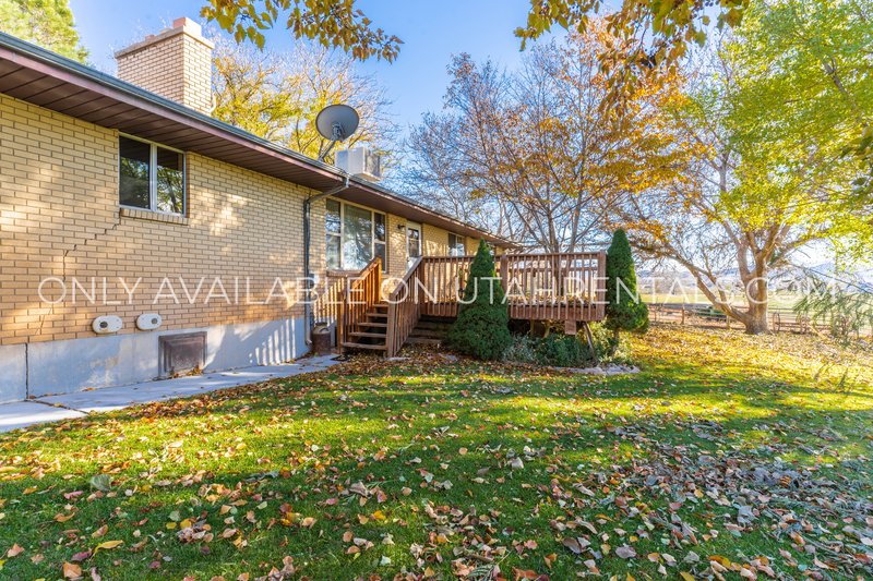 Horse Friendly Home in Gorgeous Genola property image