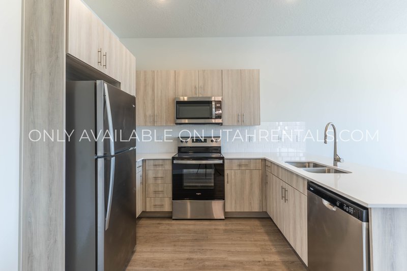 Awesome One-Bedroom apartment at the Canary! property image