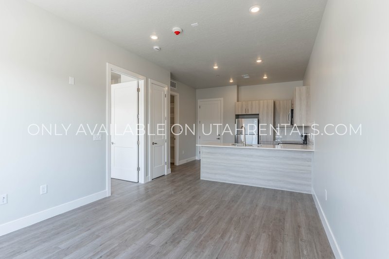 Awesome One-Bedroom apartment at the Canary! property image