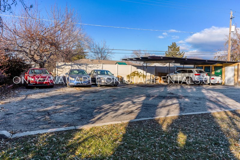 Multi-Level 2 Bed in Midvale! Minutes to I-15 + Carport + Pet Friendly property image