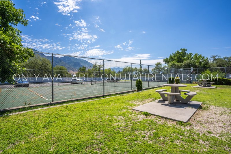 Charming 2-bedroom, 1.5-bathroom condominium in provo property image