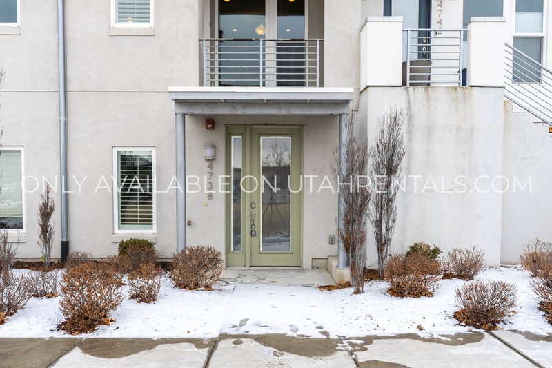 Stylish 3-Bed Home in Daybreak | Prime Location & Modern Living! property image