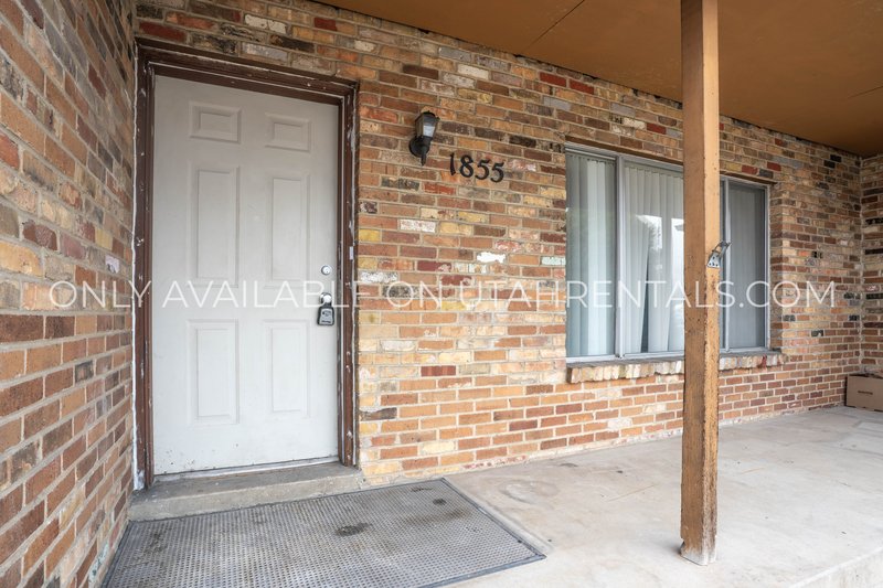Beautiful Duplex Apartment 4 bd/2 ba property image