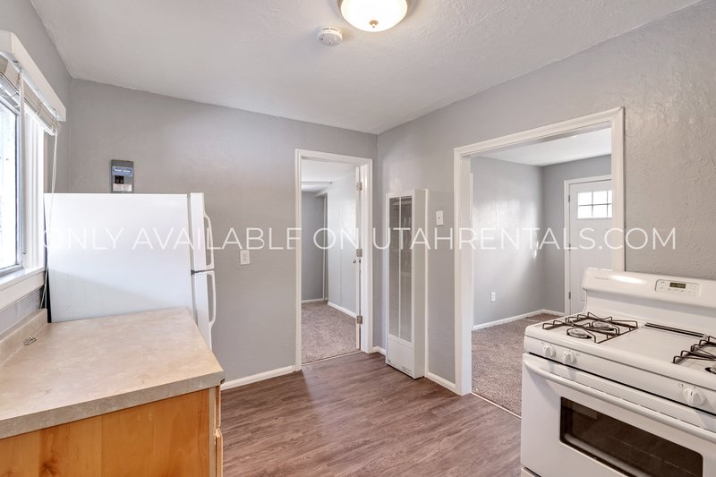 1-Bed 1-Bath Apartment Near Peace Gardens property image
