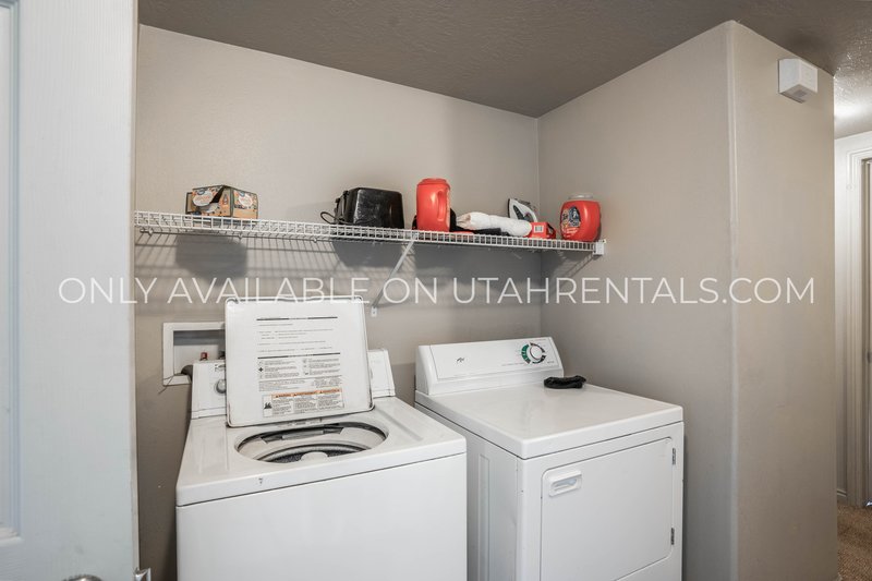 Private Room Available at Lanai D3 property image