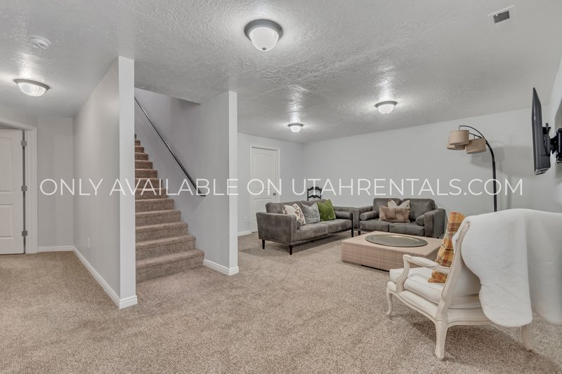 Charming & Spacious 5-Bedroom Home in Heber City property image