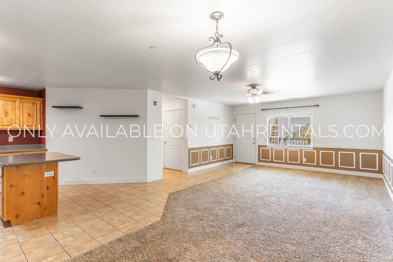 Condo in Canyon Village situated in very convenient area of Provo. property image