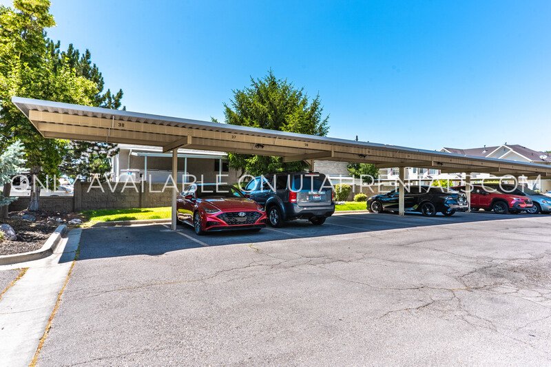 Condo in Canyon Village situated in very convenient area of Provo. property image