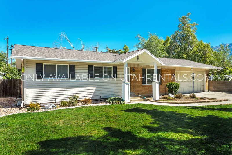 Spacious 5-Bedroom Home in Prime Location! property image