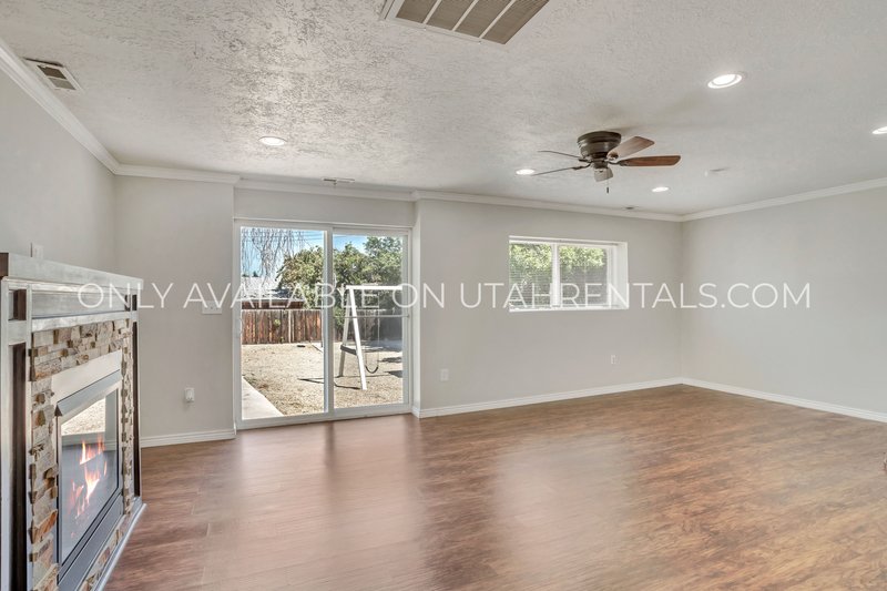 Spacious 5-Bedroom Home in Prime Location! property image