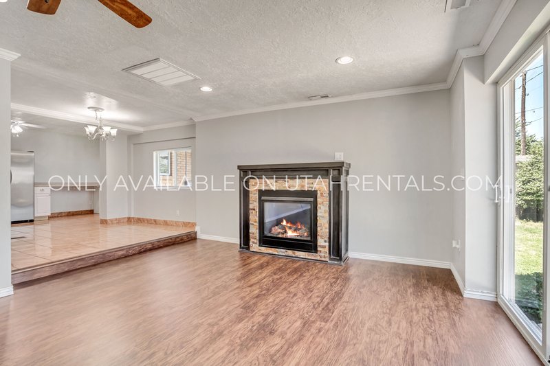 Spacious 5-Bedroom Home in Prime Location! property image