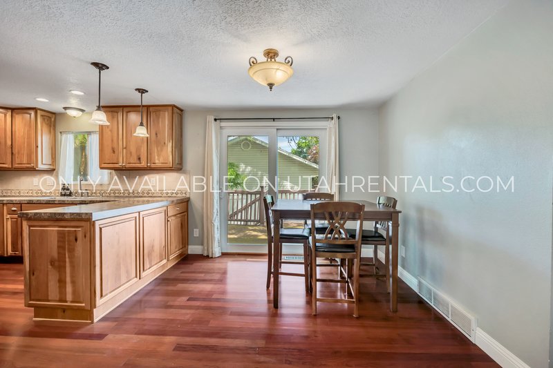 Large Private Room in Shared House Near USU! property image