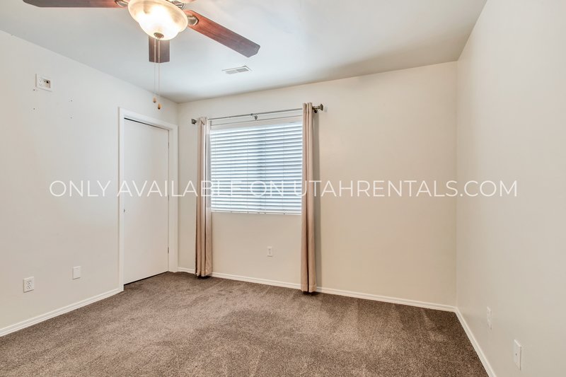 Beautiful 4 Bedroom Home in Prime South Jordan Location! property image