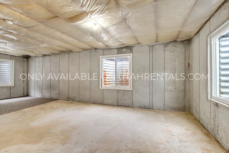 Beautiful 4 Bedroom Home in Prime South Jordan Location! property image