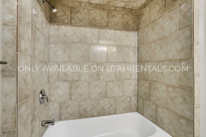 Stunning 5-Bedroom Home at the Foot of the Wasatch Mountains property image