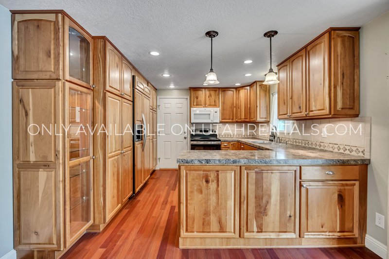 Private Room in Shared House property image