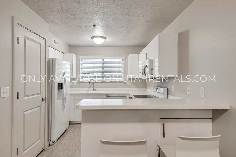 Fabulous 2 Bedroom in Orem- Includes internet! property image