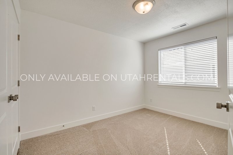 Pristine Brand-New Townhome | 4 Bed, 2.5 Bath property image